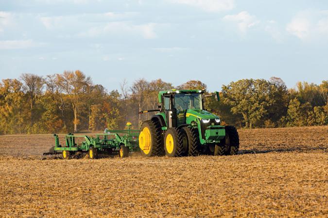 John Deere says its autonomous tractor is ready for production0